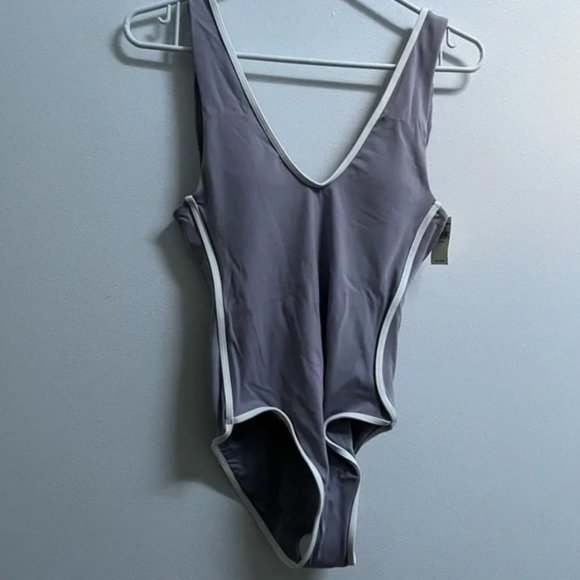 Aerie Contrast Trim One Piece Swimsuit XS - Picture 1 of 5